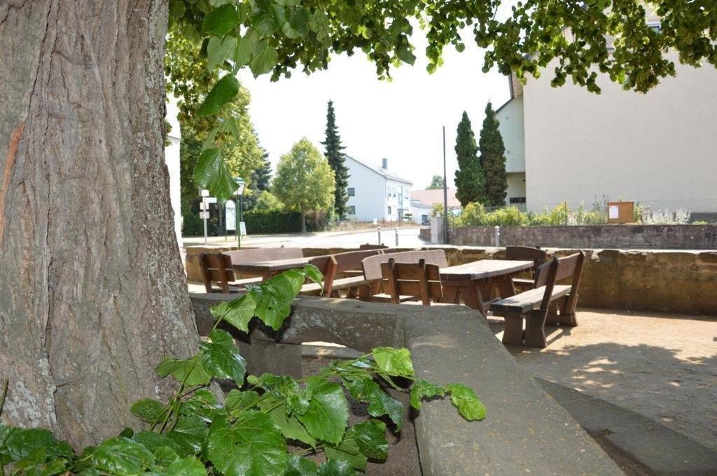 Landgasthof-Hotel Zur Linde Großenlüder Exteriér fotografie