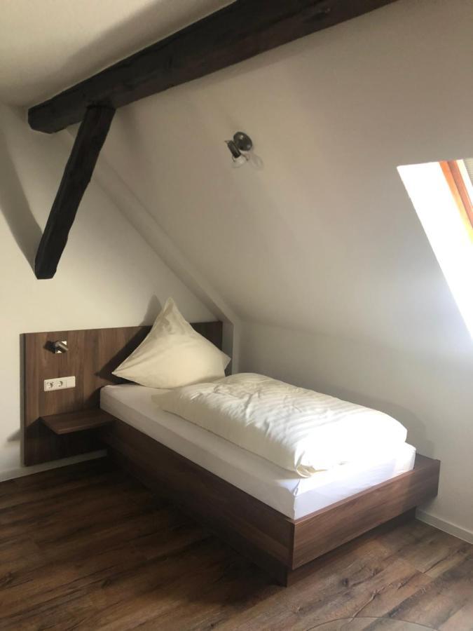 Landgasthof-Hotel Zur Linde Großenlüder Exteriér fotografie